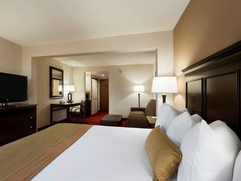 Spark By Hilton Charlotte Tyvola I-77 Bagian luar foto