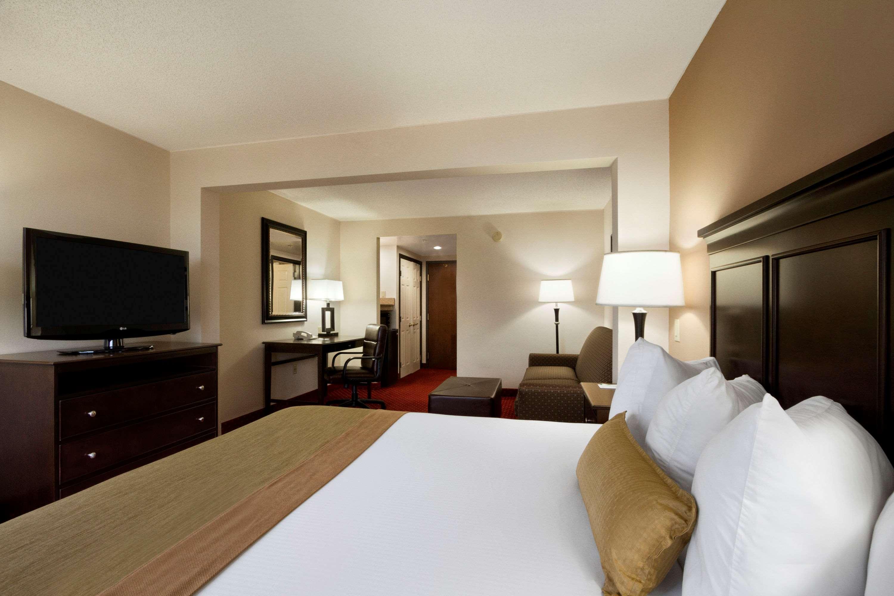 Spark By Hilton Charlotte Tyvola I-77 Bagian luar foto