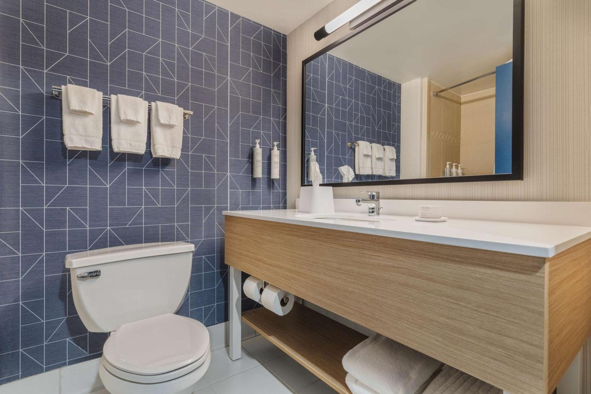 Spark By Hilton Charlotte Tyvola I-77 Bagian luar foto