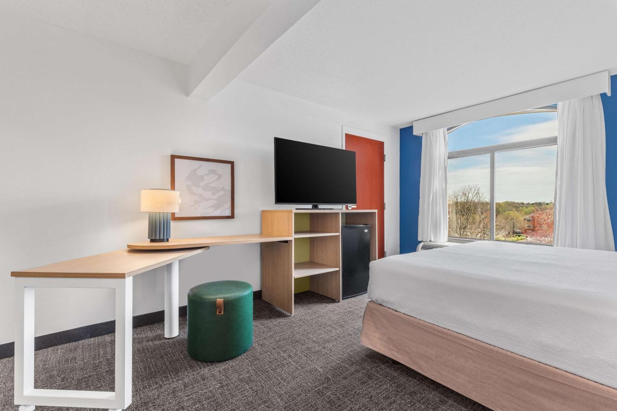 Spark By Hilton Charlotte Tyvola I-77 Bagian luar foto