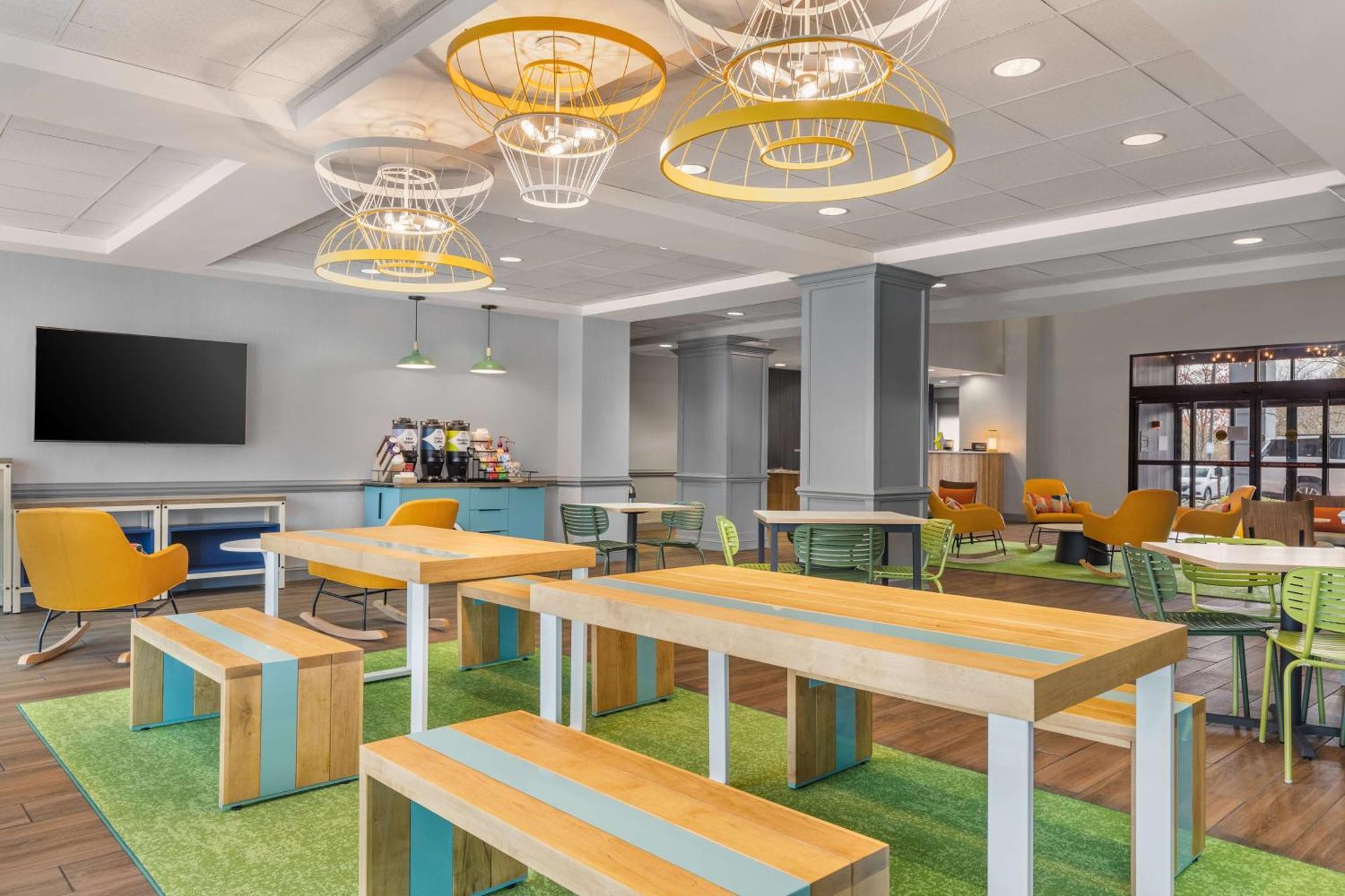 Spark By Hilton Charlotte Tyvola I-77 Bagian luar foto