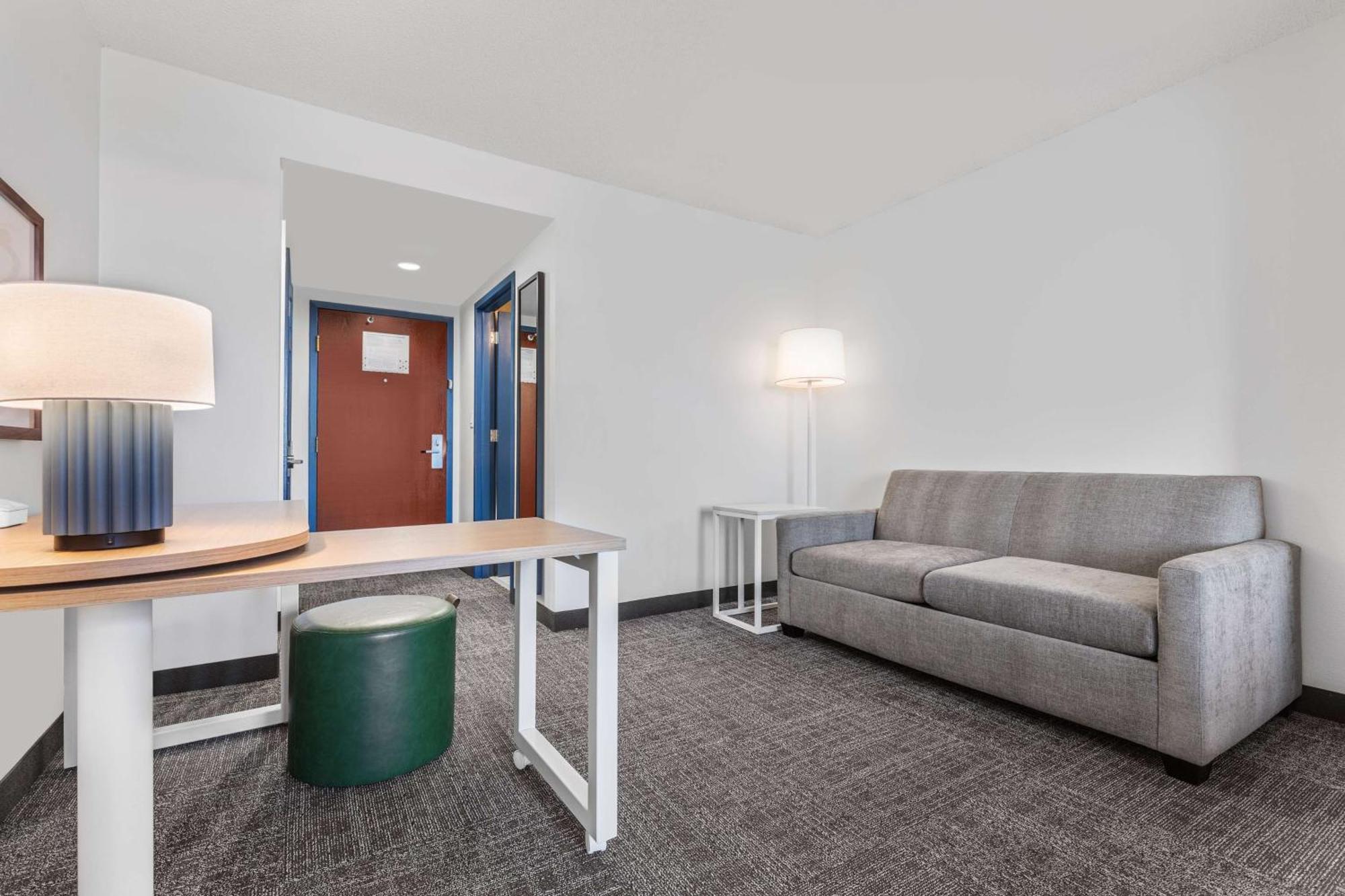 Spark By Hilton Charlotte Tyvola I-77 Bagian luar foto