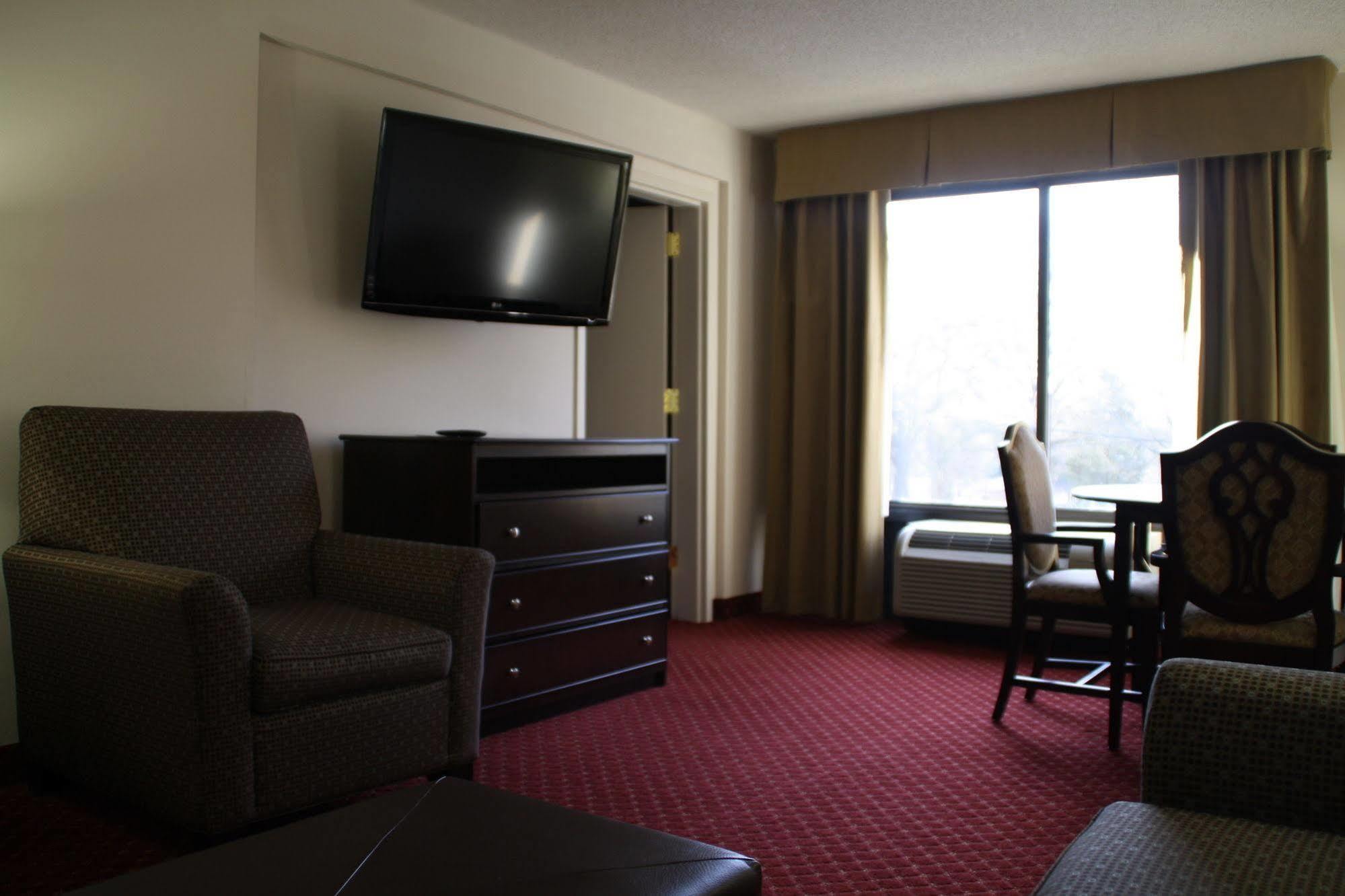 Spark By Hilton Charlotte Tyvola I-77 Bagian luar foto