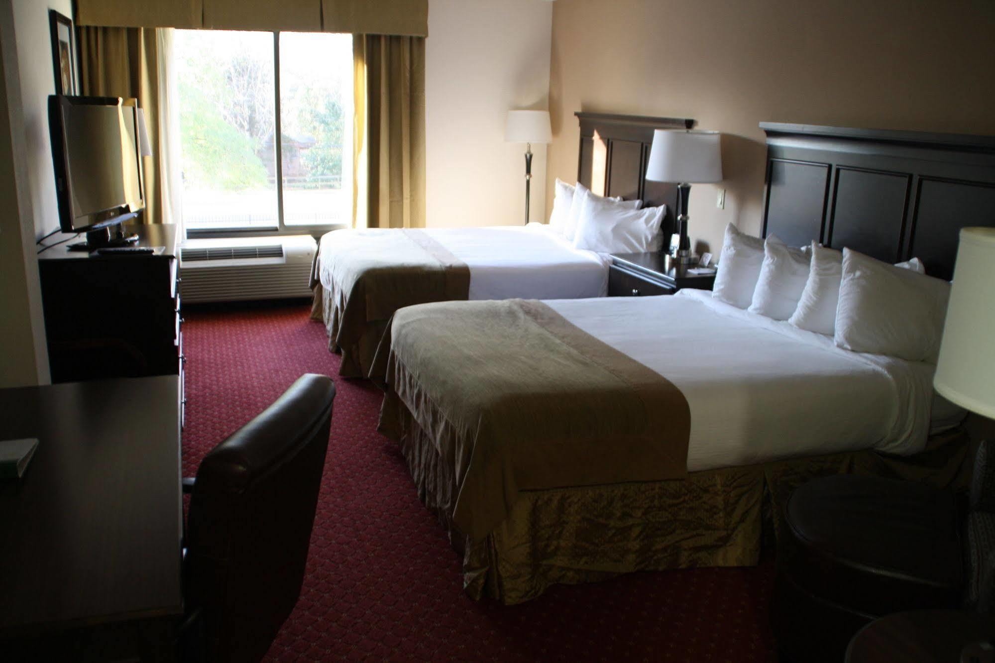 Spark By Hilton Charlotte Tyvola I-77 Bagian luar foto