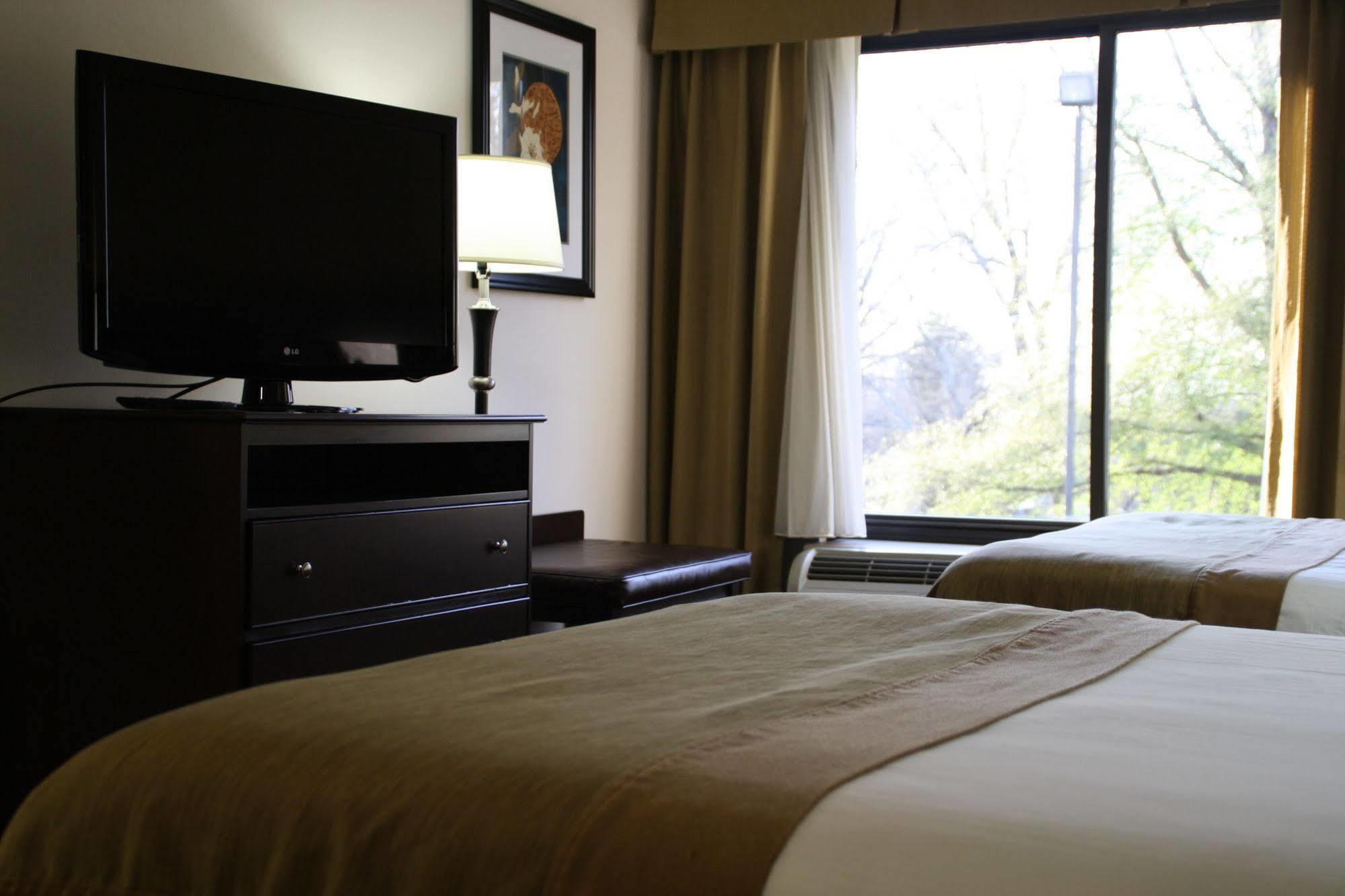 Spark By Hilton Charlotte Tyvola I-77 Bagian luar foto